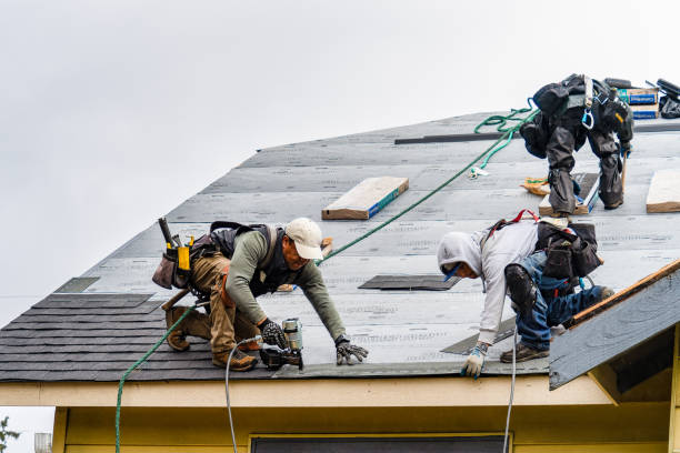 Professional Gutter Installation technician working in Rosedale, IN